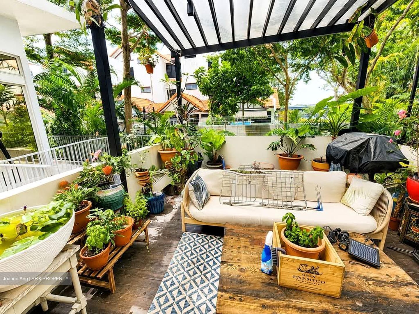 East Coast Residences (D16), Apartment #587281031
